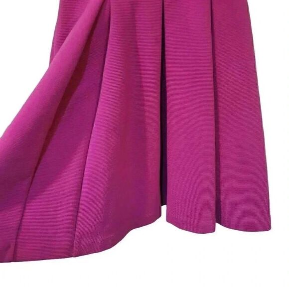 Banana Republic Women's Fuschia Poly/Cotton/Spandex V-Neck Short Sleeve Pleated - Picture 7 of 14